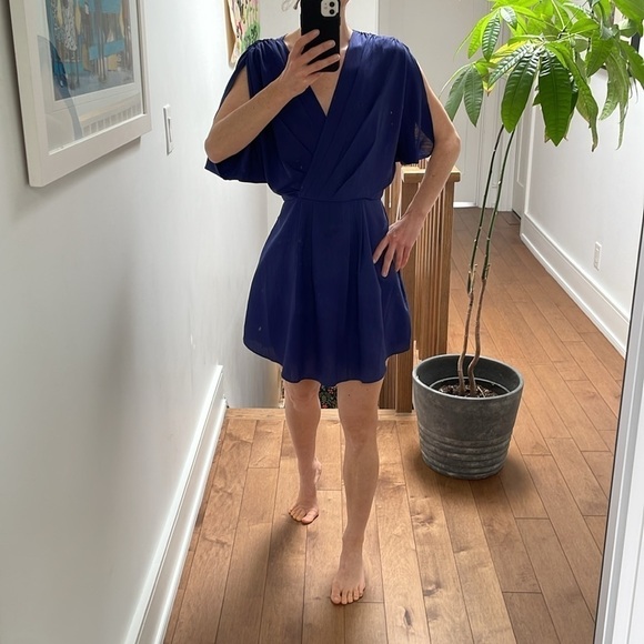 BCBGeneration blue/purple short dress with beautiful sleeves and wrap optic, S - Picture 5 of 10